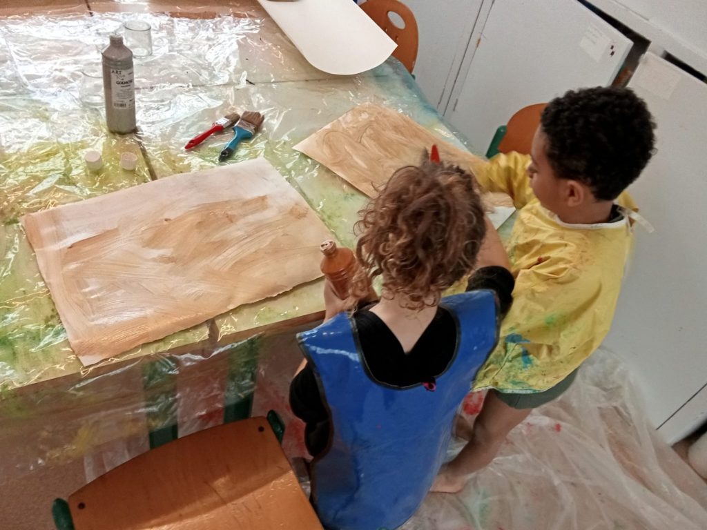 Peinture des placards de l'Espace Familles